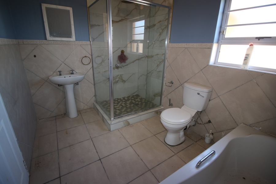 2 Bedroom Property for Sale in Beacon Bay North Eastern Cape